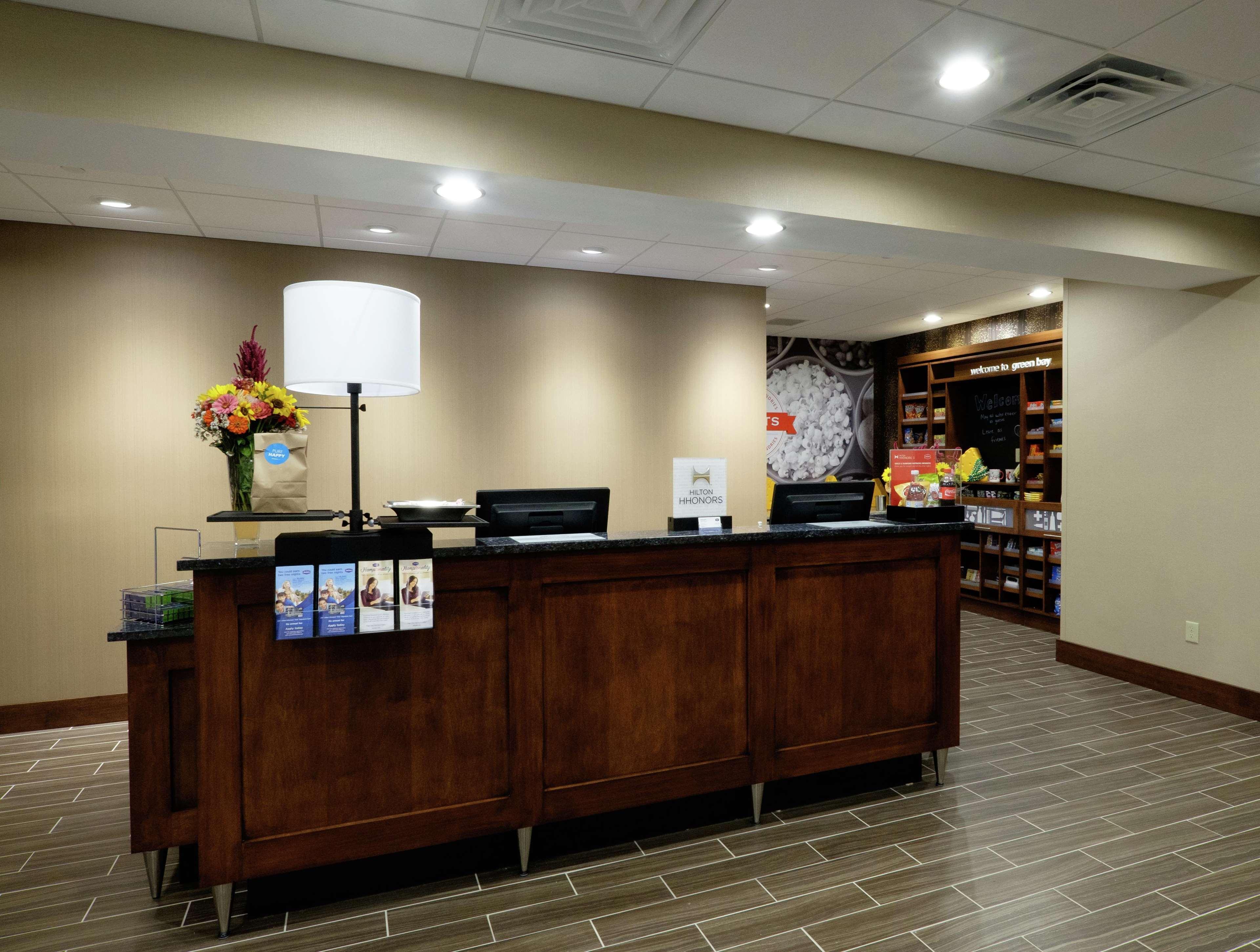 Hampton Inn Green Bay Downtown Buitenkant foto