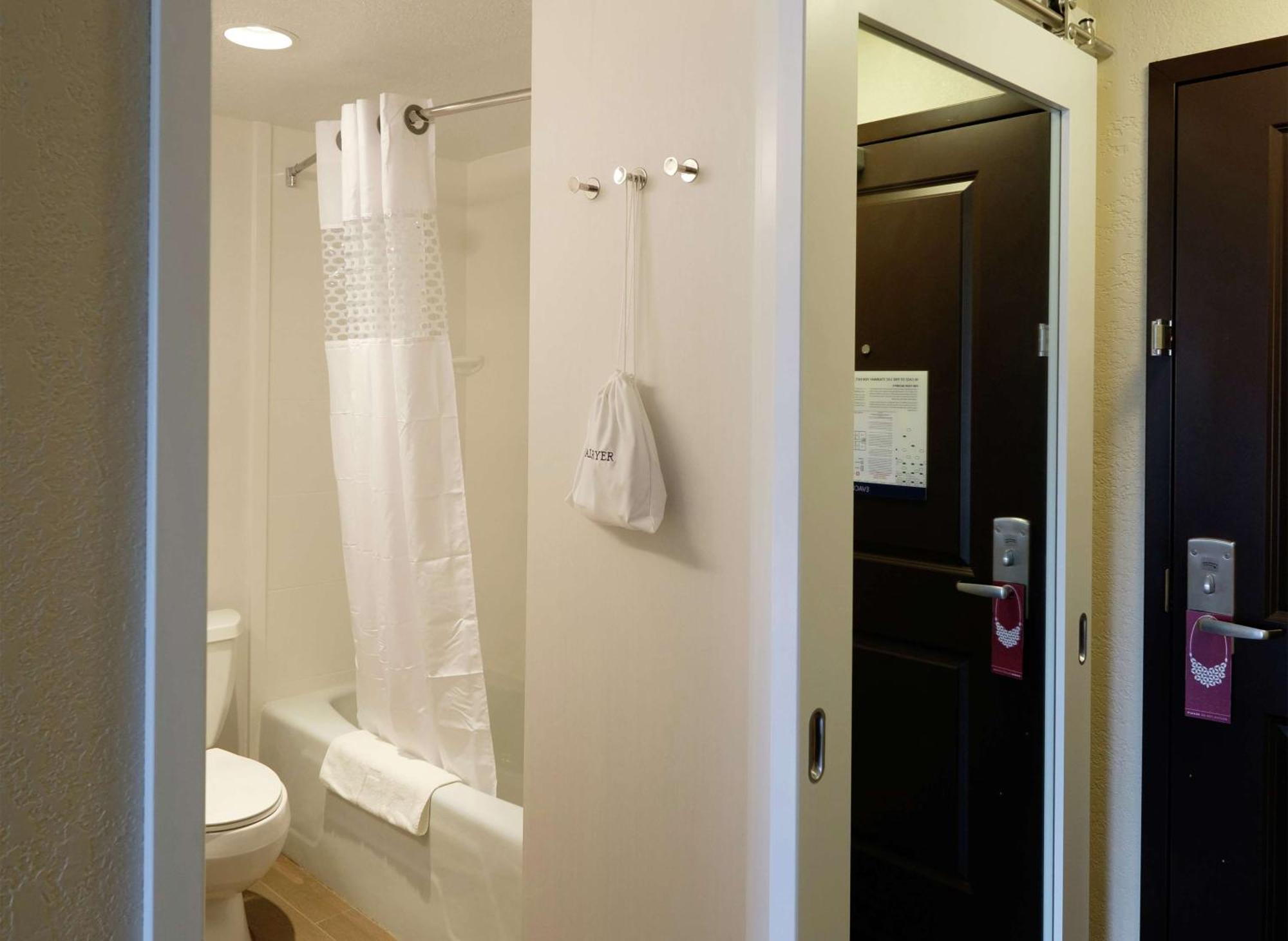 Hampton Inn Green Bay Downtown Buitenkant foto