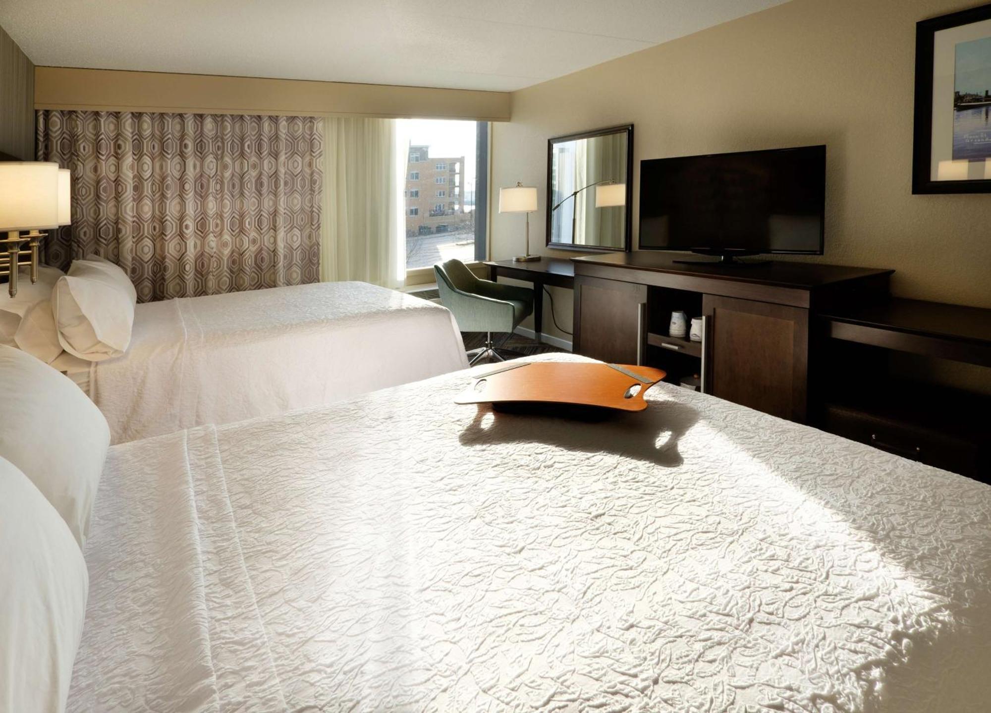 Hampton Inn Green Bay Downtown Buitenkant foto